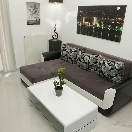 Apartament Route 77 Salonic
